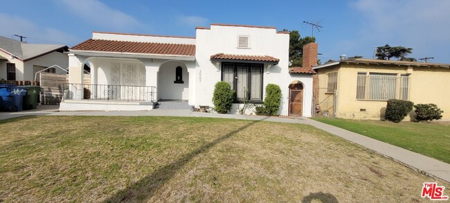 Building Photo - 3507 W 59th St