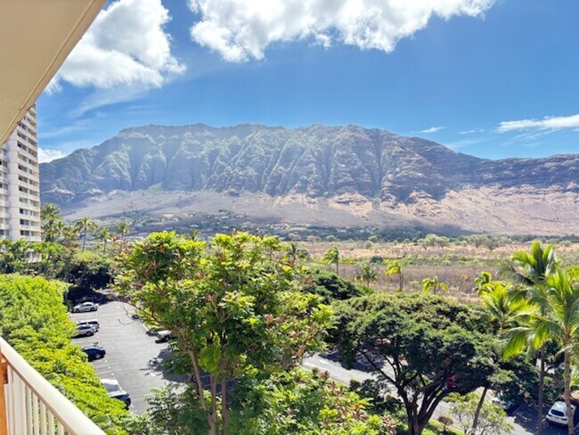 Foto del edificio - One Bedroom Makaha Valley Towers