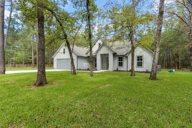 Building Photo - 11193 Wildwood Ln