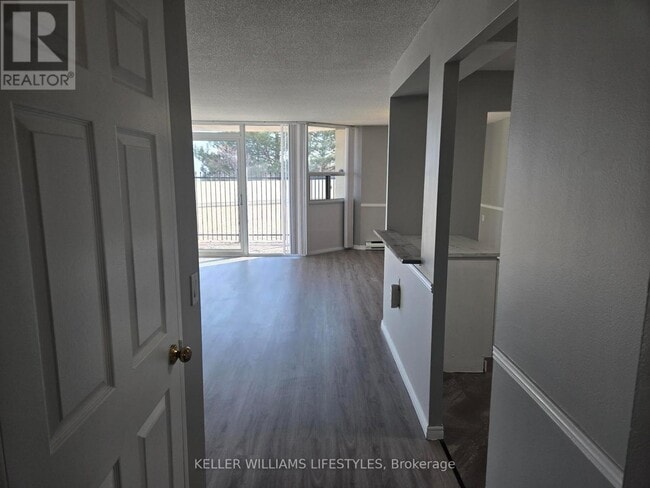 Photo du bâtiment - 323 Colborne St