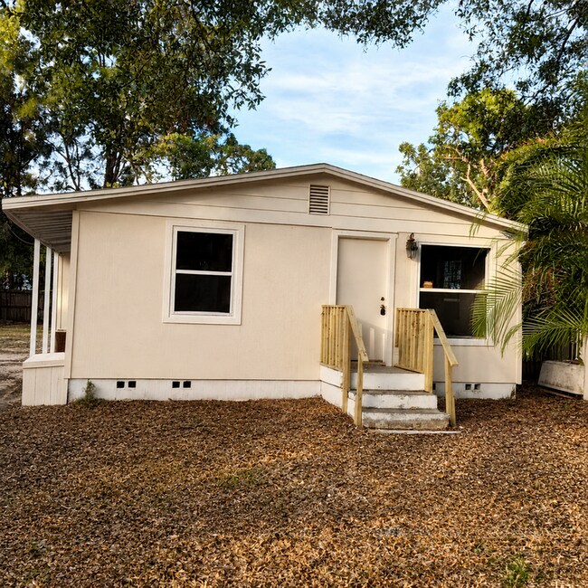 Foto del edificio - 6709 49th Ave N