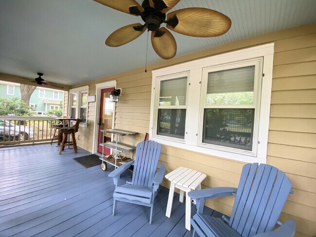 Foto del edificio - Furnished Old Town Bluffton Cottage
