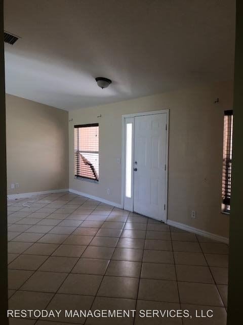 Building Photo - 3 br, 2 bath House - 1357 SE Sandia Drive,