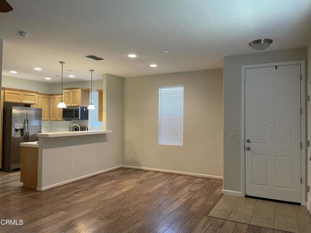 Foto del edificio - 401 Blossom Rock Ln