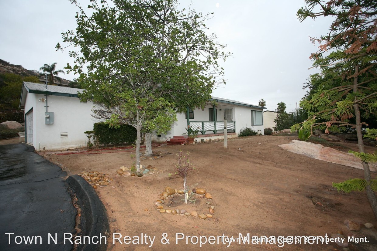 Primary Photo - 11384 El Nopal