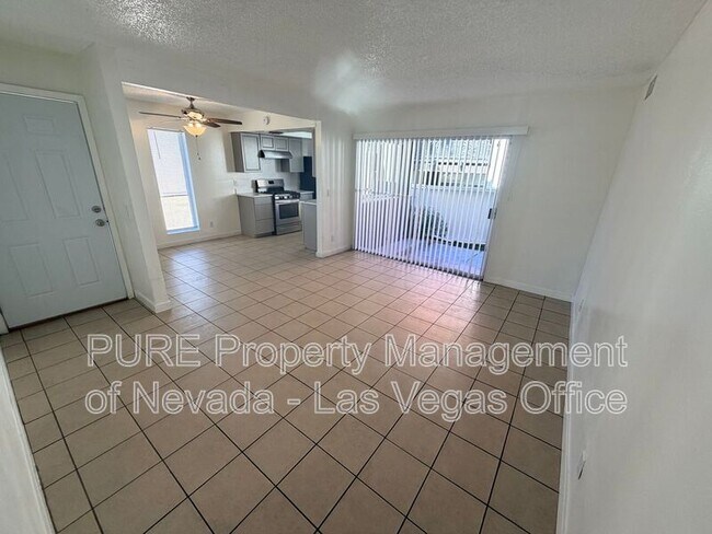 Foto del edificio - 1405 E Vegas Valley Dr