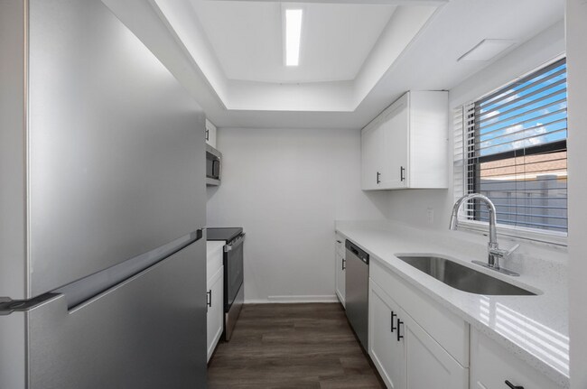 Foto del edificio - 200 Westwood Terrace N