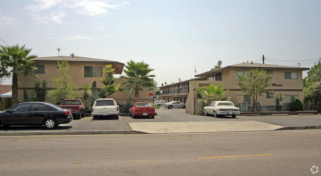 Primary Photo - 6th Street Manor