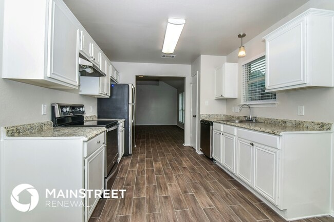 Building Photo - 1501 Kelly Ln
