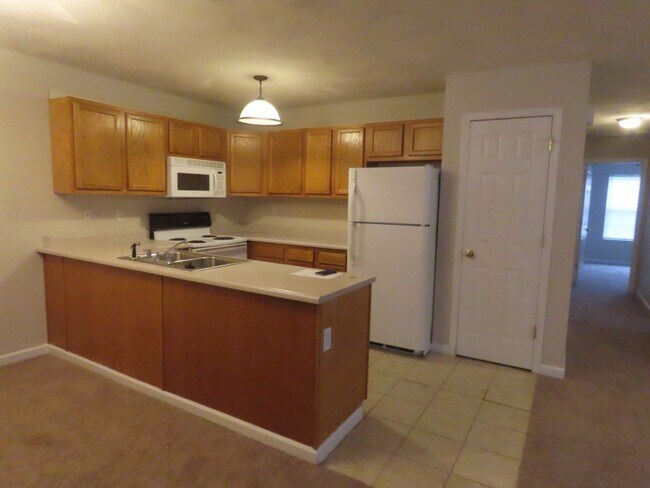 Foto del edificio - 3 Bedroom, 2 Bath Duplex in Greensburg, IN