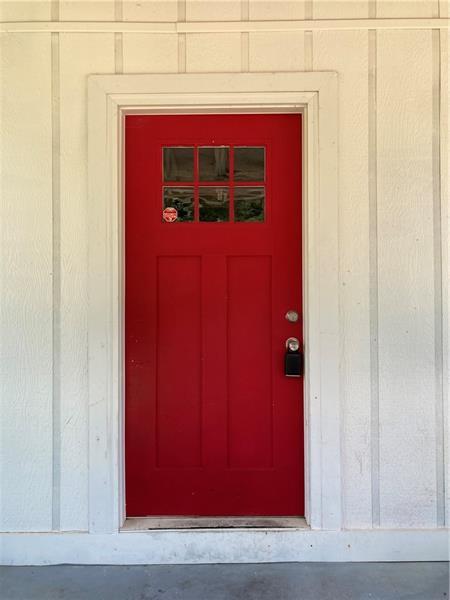 Building Photo - 4624 Pinecrest Dr