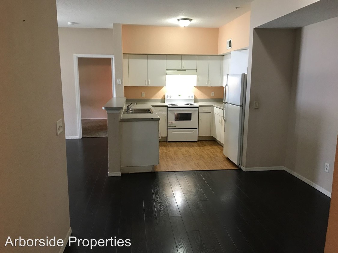 Foto principal - 443 Jordan Stuart Cir