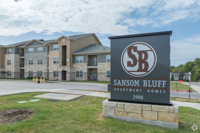 Building Photo - Sansom Bluff Building Photo - Sansom Bluff