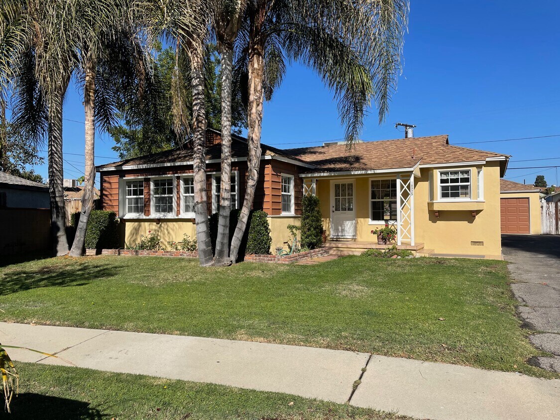 18925 Leadwell St, Reseda, CA 91335 House Rental in Reseda, CA