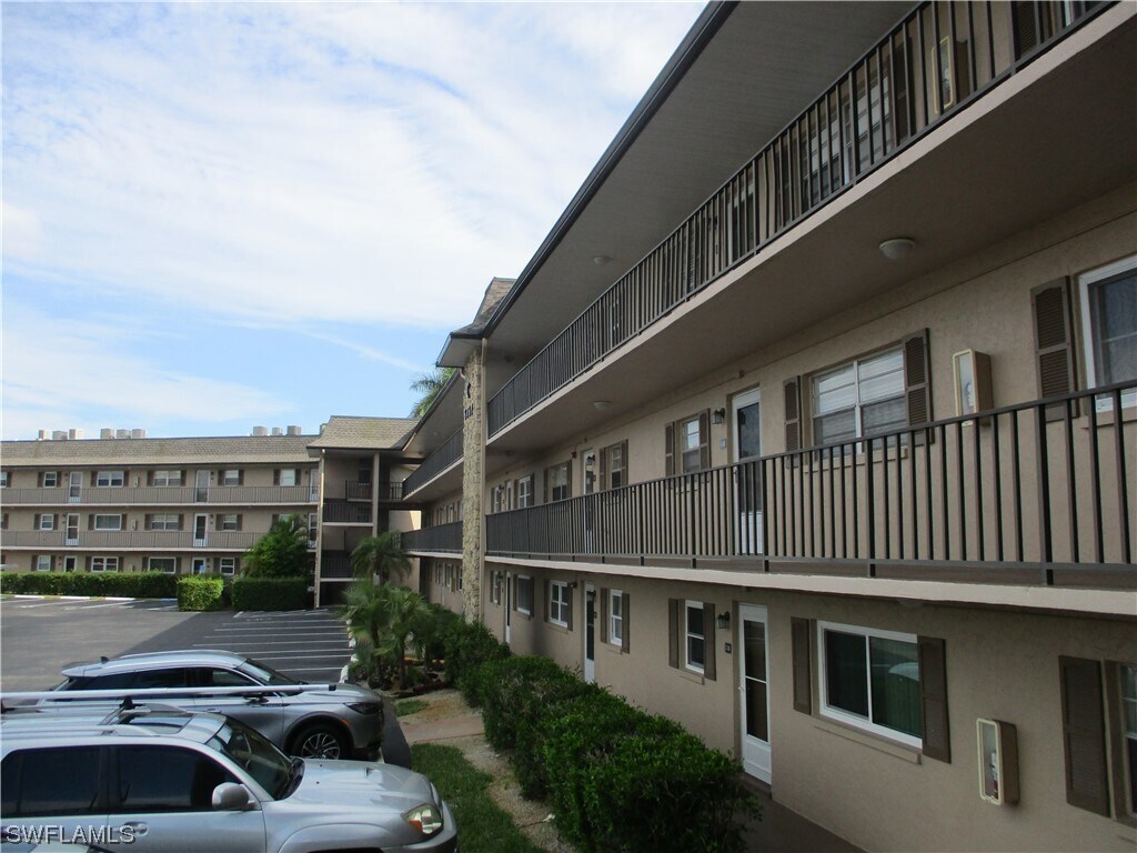 5419 Rattlesnake Hammock Rd Unit 307F, Naples, FL 34113 Condo for