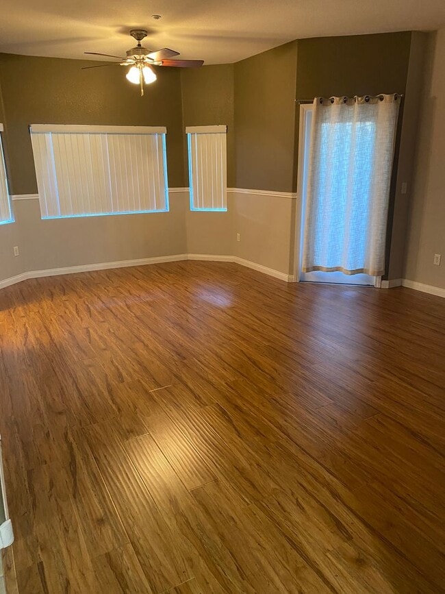 Building Photo - AMERICANA Property Mgmt - 2 bedroom condo ...