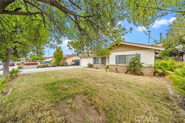 Foto del edificio - 440 W Thornton Ave