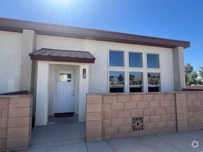 Building Photo - 544 E Limberlost Dr
