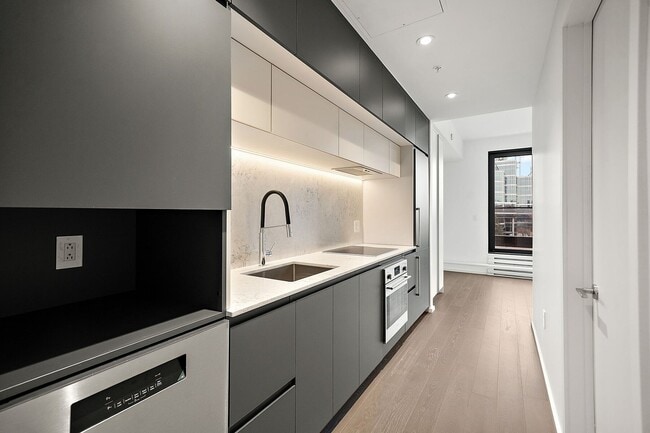 Photo du bâtiment - 585 Av. Glengarry