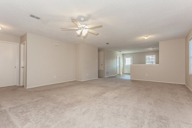 Building Photo - 918 Anvil Creek Dr