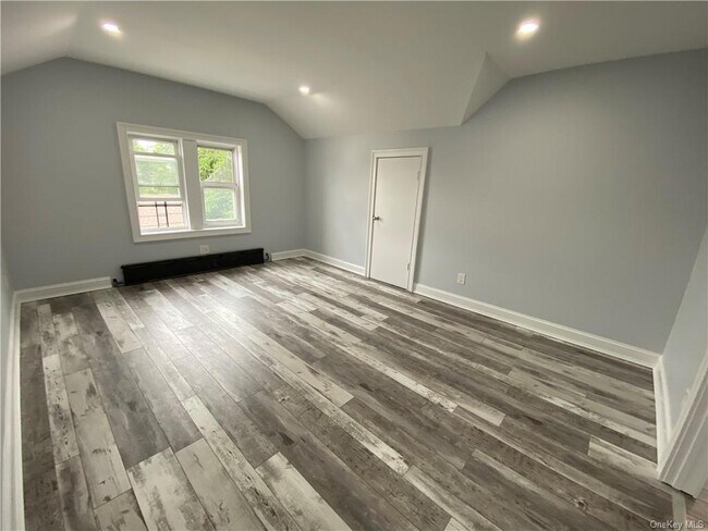 Foto del edificio - 121 Catskill Ave