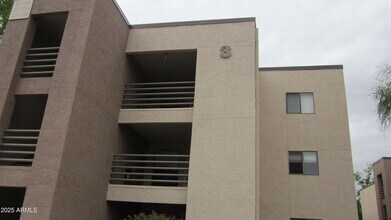 Building Photo - 1340 N Recker Rd