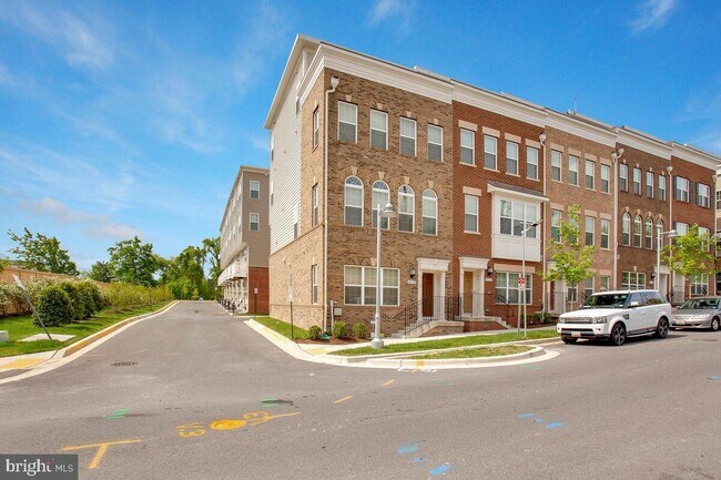 Building Photo - 4729 Cherokee St