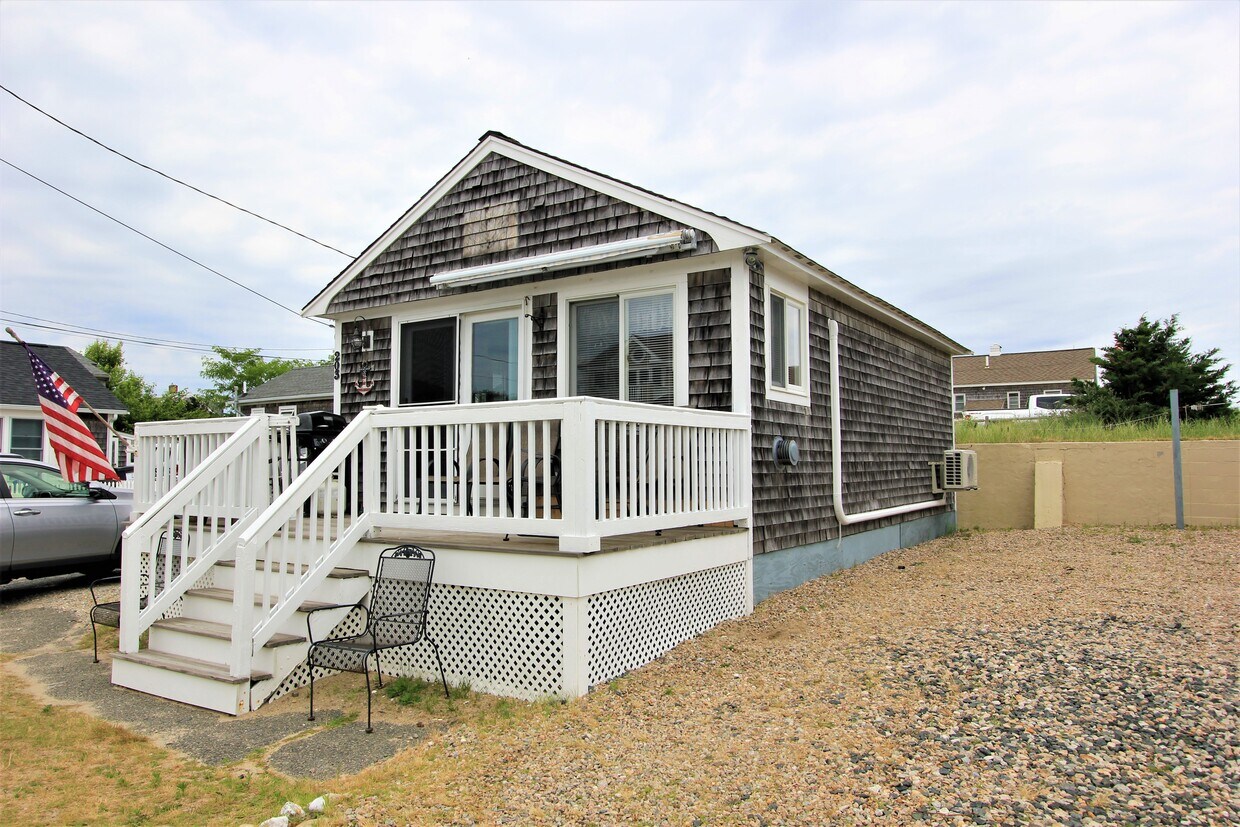 203 Phillips Rd, Sandwich, MA 02532 House Rental in Sandwich, MA