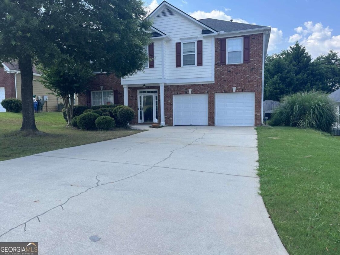 Primary Photo - 3184 Elmwood Ct