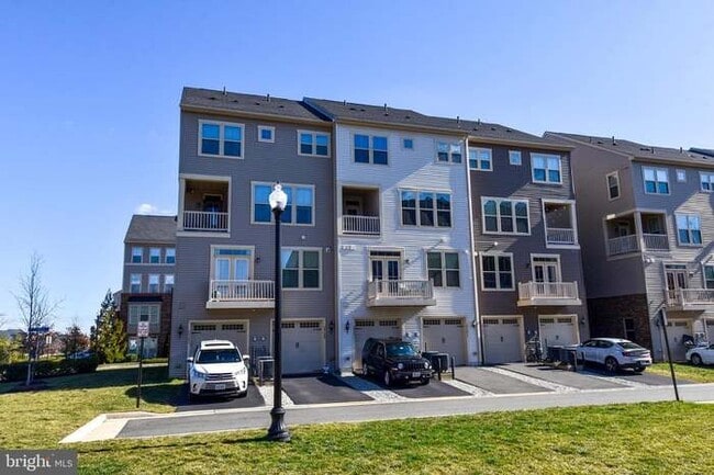 Foto del edificio - 25291 Gray Poplar Terrace