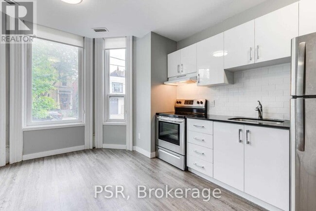 Building Photo - 205 Gerrard St E