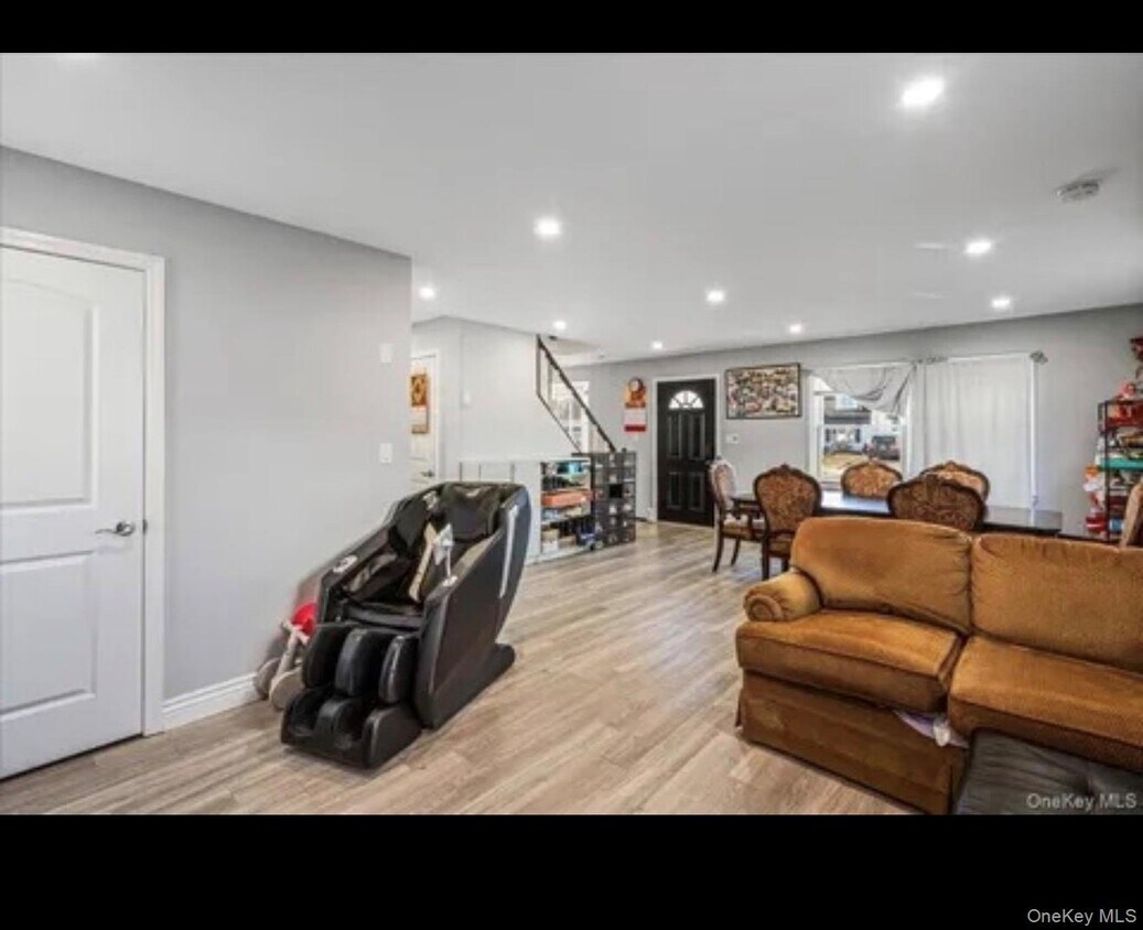 Foto del edificio - 57 Pond Ln