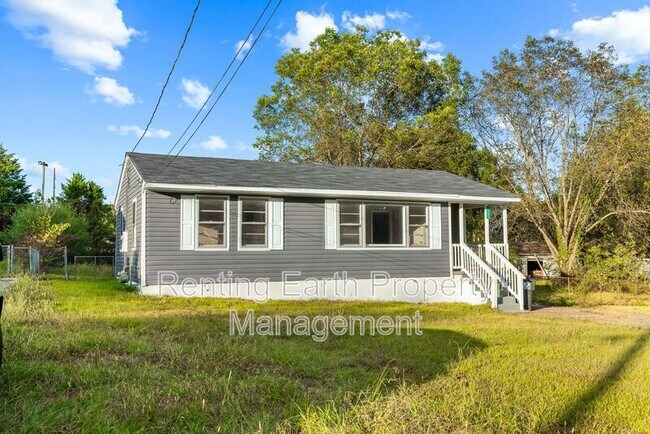 Foto del edificio - 2421 Circle Dr