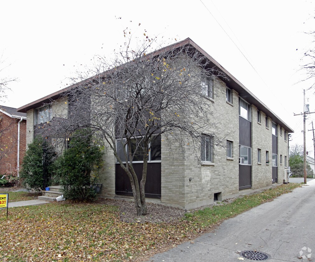 Foto principal - 1115 Cherry St