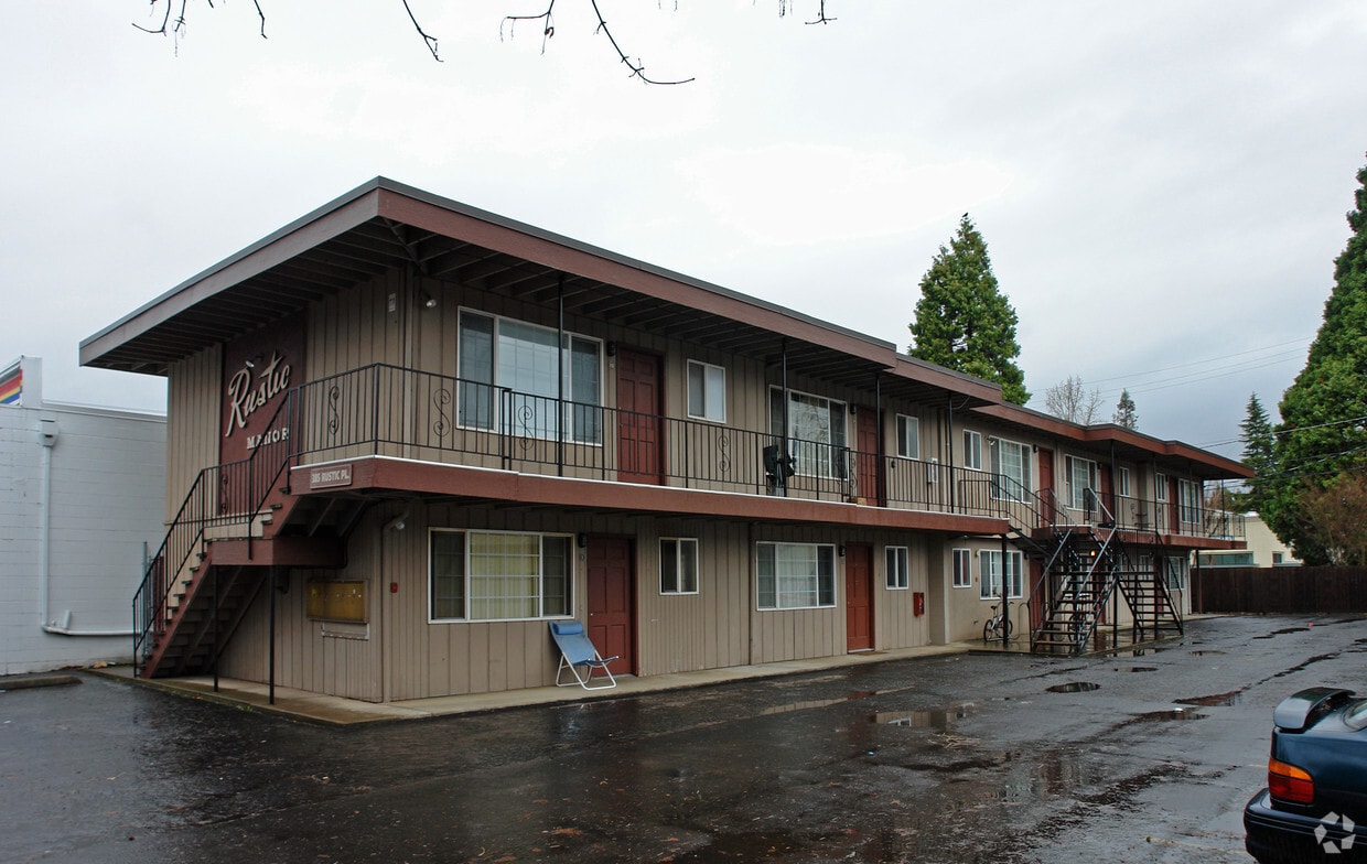 Primary Photo - 385 Rustic Pl