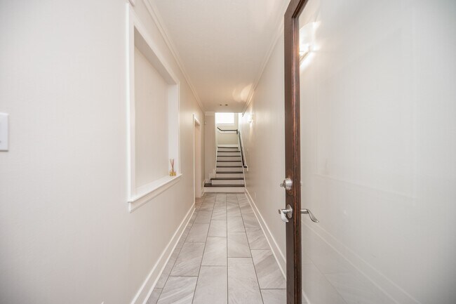 Foto del edificio - 4311 Childress St