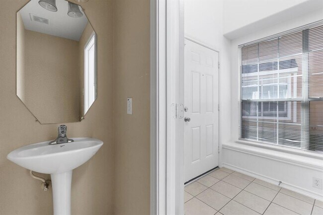 Foto del edificio - 17643 Olympic Park Ln