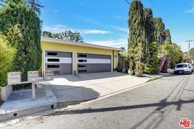 Foto del edificio - 2755 Carmar Dr