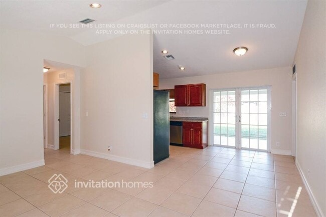 Building Photo - 1371 Denlow Ln