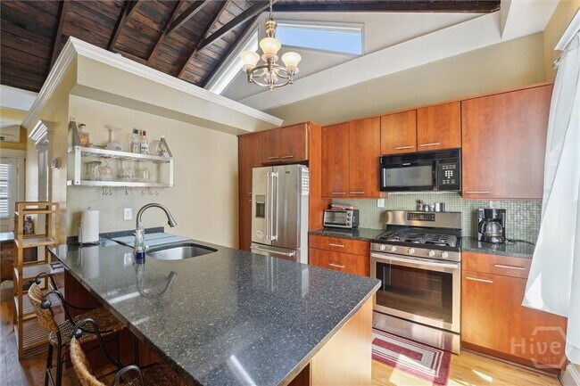 Foto del edificio - 526 E Charlton St
