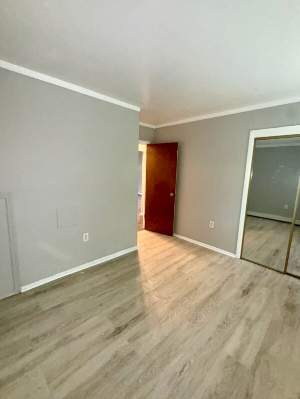 Foto del edificio - 6014 Springfield Ave