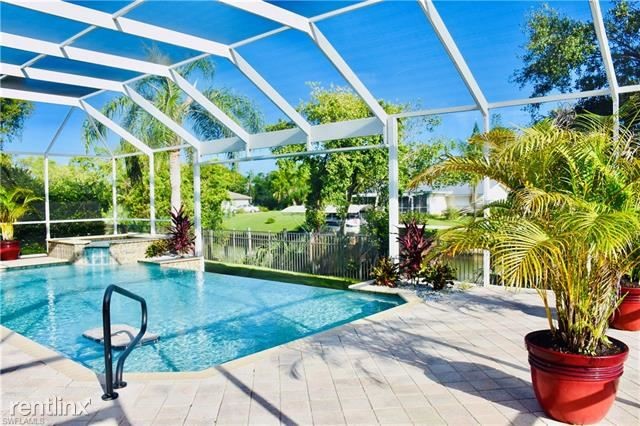 Building Photo - 3 br, 2 bath House - 9292 Palm Island Cir