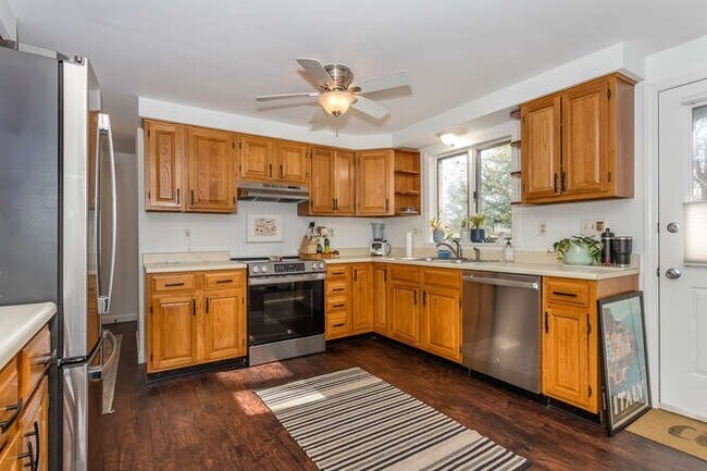Foto del edificio - 50 Brookside Ave