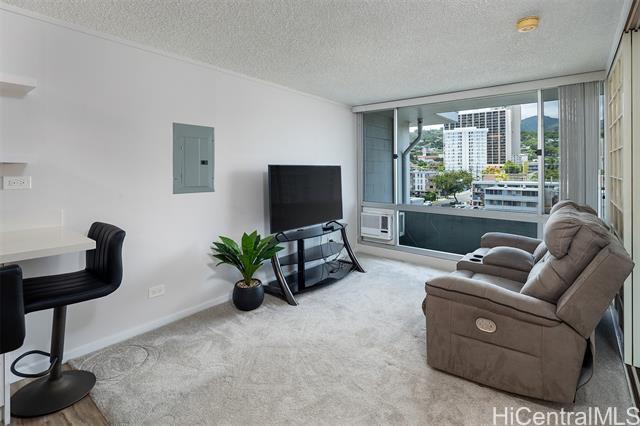 Building Photo - 1503 Liholiho St