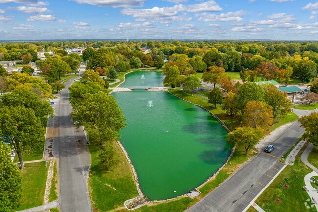 The town’s parks and public spaces are popular gathering spots for Troy’s friendly community.