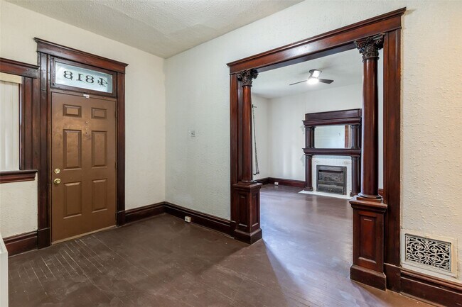 Foto del edificio - 4818 Greer Ave