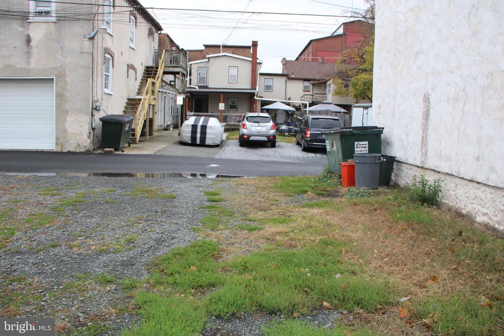 Primary Photo - 130 N Mill St