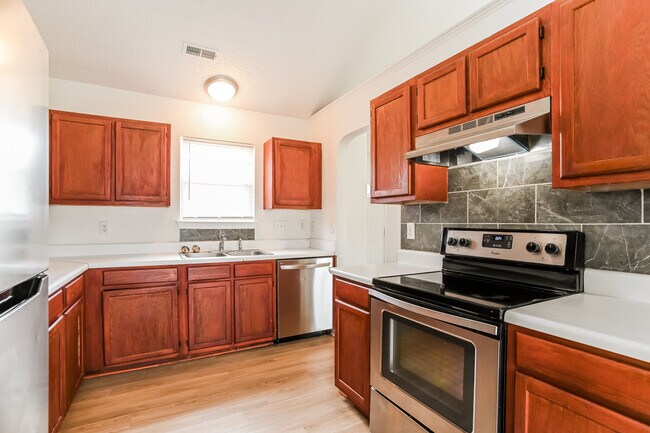 Building Photo - 4415 Biesterfield Dr