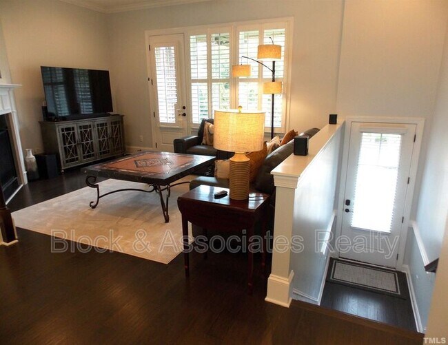 Building Photo - 104 Penley Cir