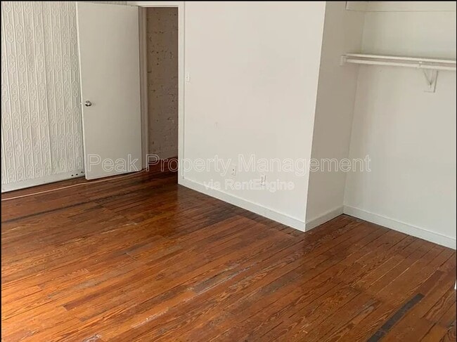 Photo - 308 W Broad St Apartment